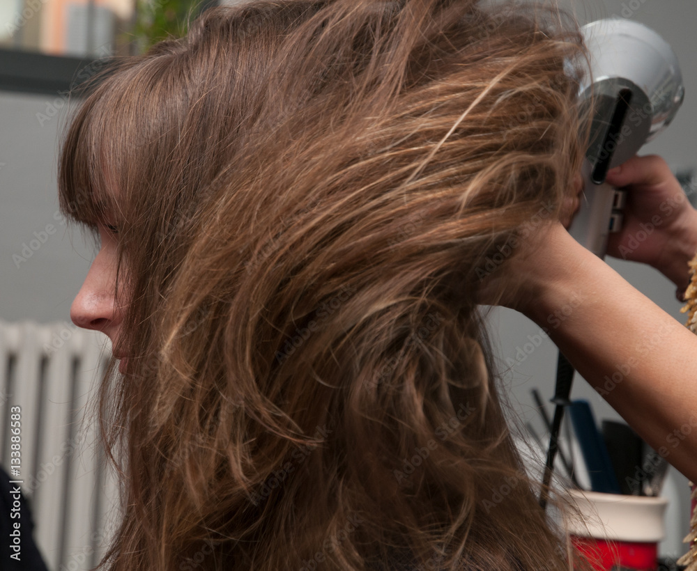 Fototapeta premium Asciugatura capelli