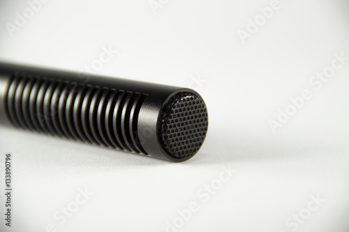 shoot gun microphone