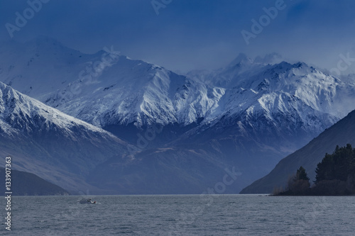 Wallpaper Mural beautiful scenic of lake wanaka south island new zealand Torontodigital.ca