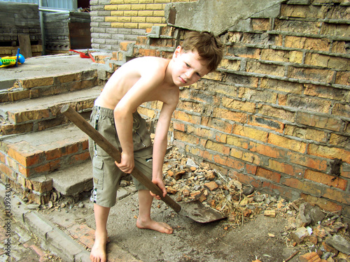 Wallpaper Mural child works Torontodigital.ca