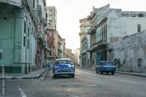 La Havana, Cuba – December 25, 2016: street view from La Havana Center, dairy cuban life, travel general imagery © carles
