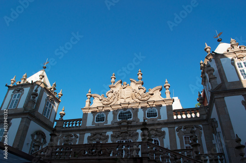 Porto, 26/03/2012: dettagli della facciata del Palazzo Freixo, Palacio Do Freixo, un palazzo del XIX secolo convertito in hotel, las Pousada do Porto, e dichiarato Monumento Nazionale nel 1910 photo