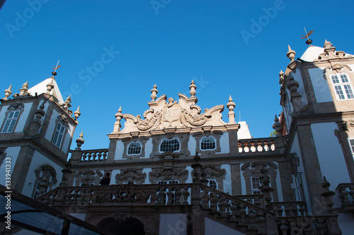 Porto, 26/03/2012: dettagli della facciata del Palazzo Freixo, Palacio Do Freixo, un palazzo del XIX secolo convertito in hotel, las Pousada do Porto, e dichiarato Monumento Nazionale nel 1910 photo