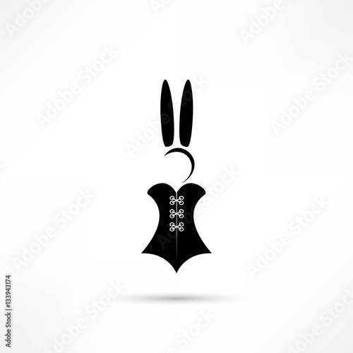 Rabbit Silhouette. Easter. Bunny head © credon2012