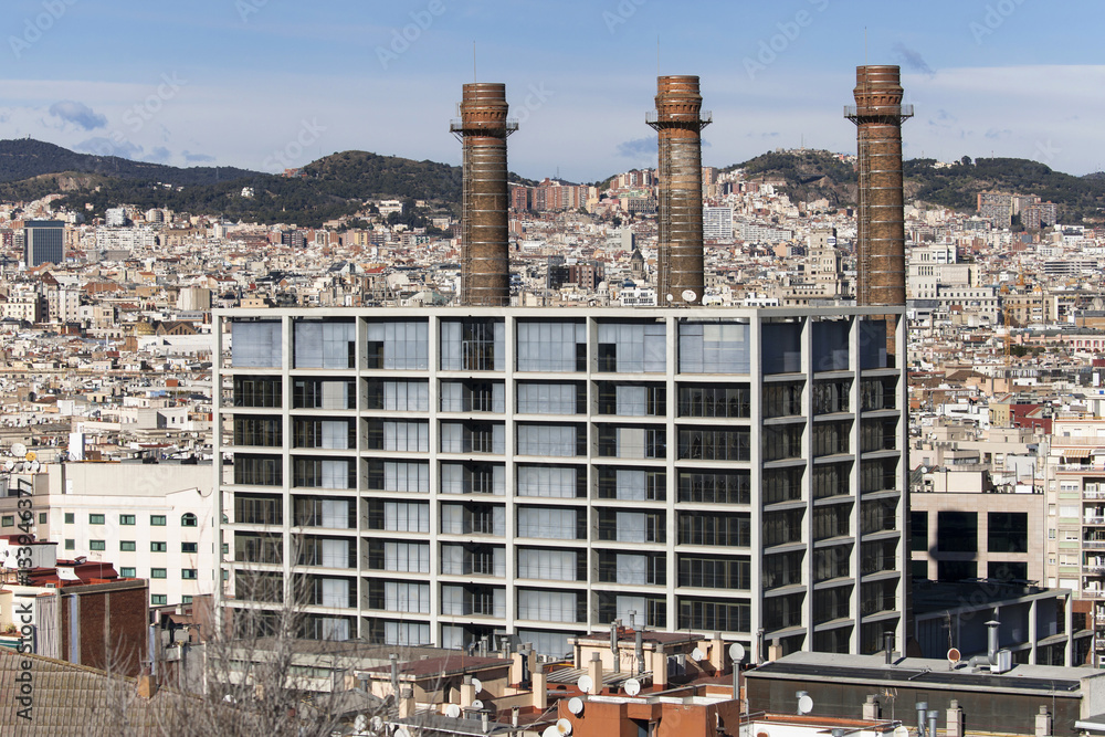 Obraz premium The Three Chimneys of Poble Sec
