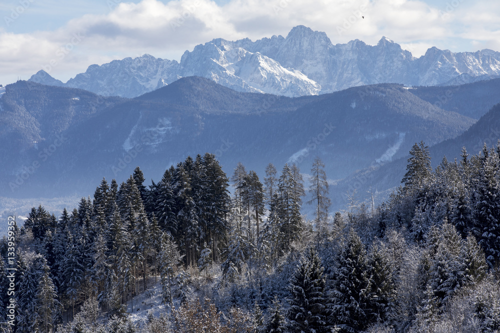 Blick vom Gailtal, Kärnten,Österreich auf die Dolomiten ,Italien