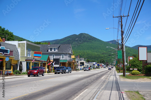 street view of mountain town, Lincoln in White Mountain as travel destination