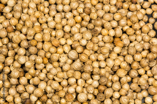 Coriander seeds texture