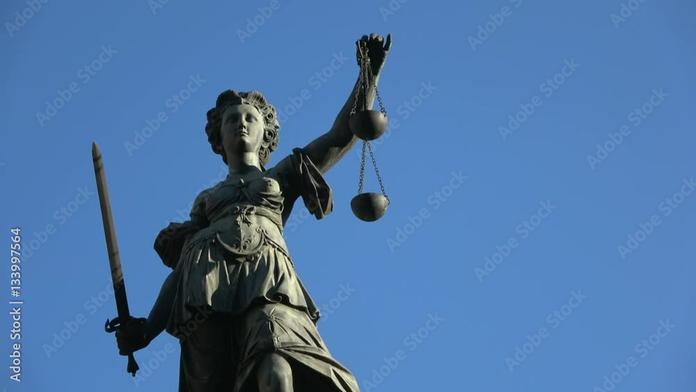 Gerechtigkeitsbrunnen, Justitiabrunnen, Brunnenfigur, Römer, Frankfurt, 4K Gerechtigkeitsbrunnen, Justitiabrunnen, Brunnenfigur, Römer, Frankfurt, 4K