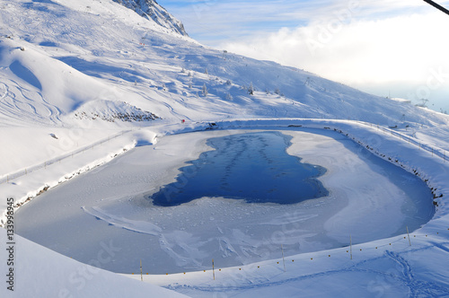 Wintersport: Rothorn Speichersee für diei Beschneiung der Pisten photo