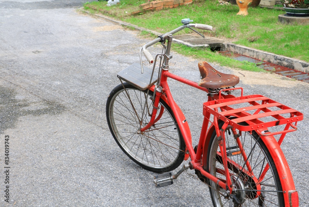 bicycle red classic vintage in former beautiful with copy space