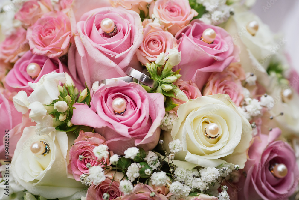 wedding flowers bride groom rose