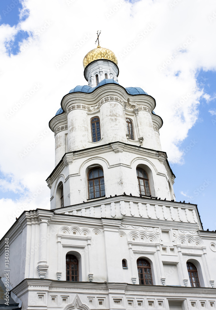 building a church in Ukraine, temple