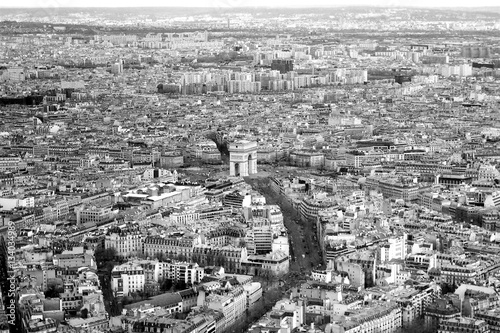 Black and white panorama of Paris with the Arc de Triomphe