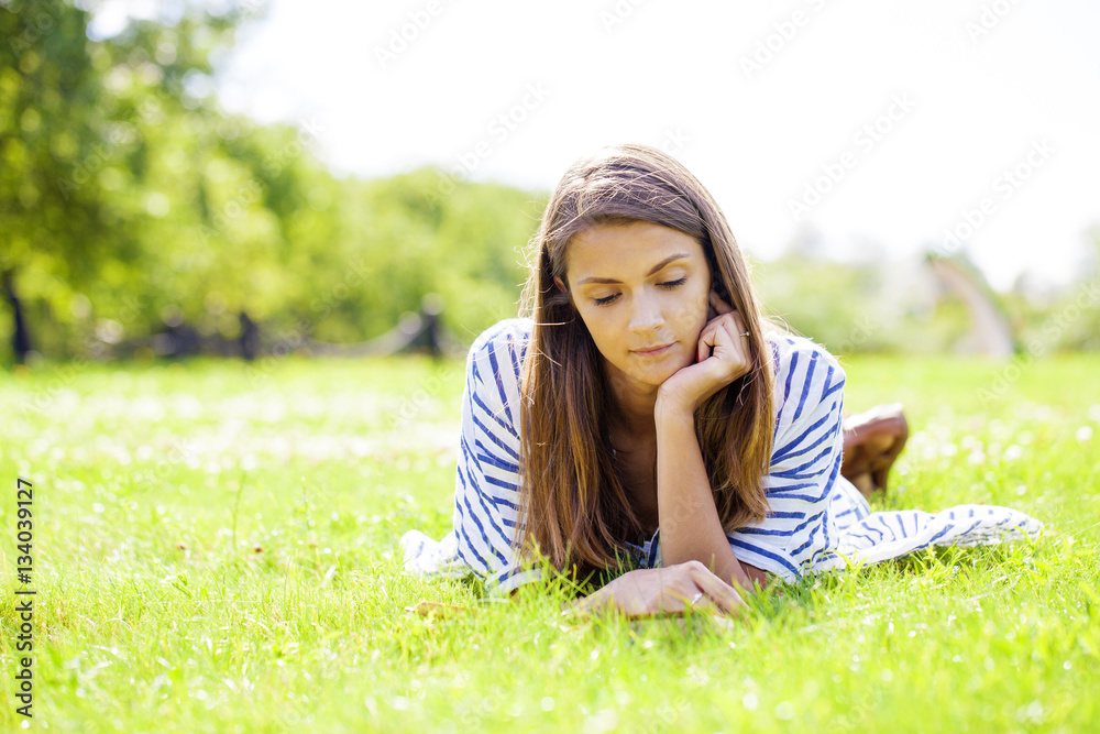 Portrait fo a gorgeous young brunette reading book Portrait fo a gorgeous young brunette reading book