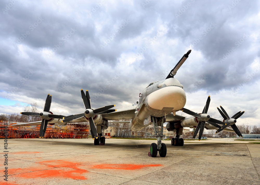 Fototapeta premium Russian bomber Tu-95 “Bear”