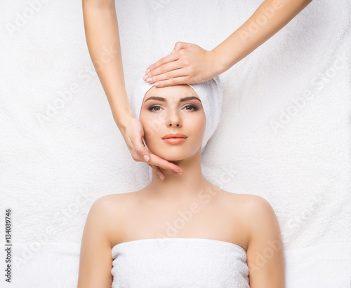 Young and healthy woman on a spa procedure