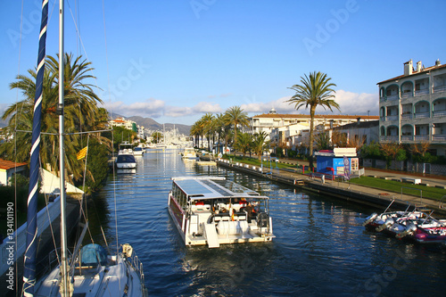 Empuriabrava en Espagne et ses canaux