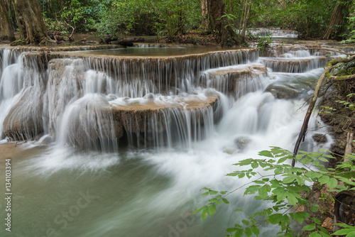 Fototapeta Naklejka Na Ścianę i Meble -  Huay Mae Kamin Waterfall Park