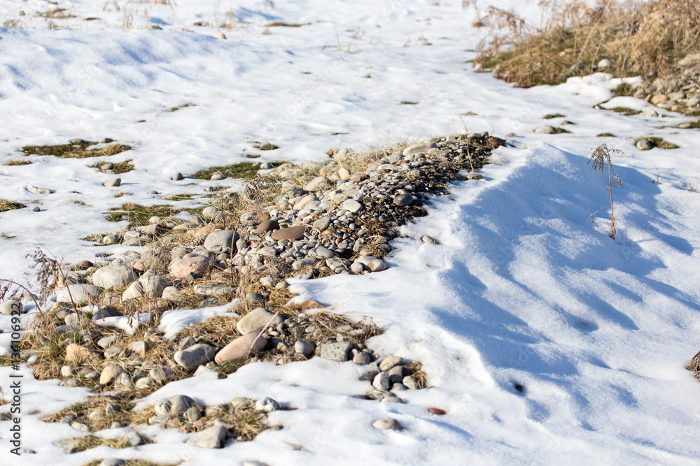 Fototapeta premium Snow on the rocks