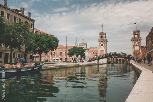 italy venezia canal bridge travel