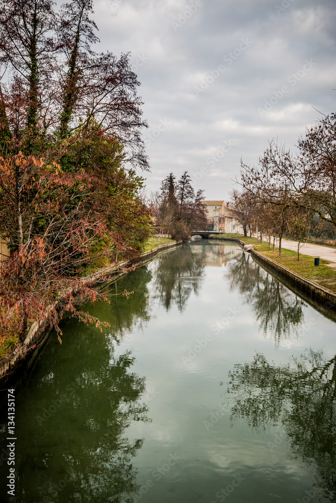 La Sorgue à Saint-Saturnin-lès-Avignon, La Sorgue à Saint-Saturnin-lès-Avignon,