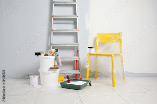 Valokuva Set of painter tools on floor