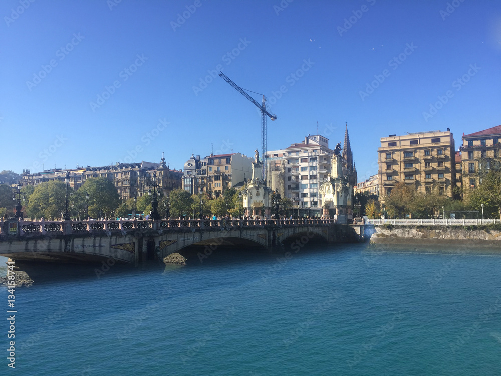Obraz premium Puente de Maria Cristina,san Sebastian,