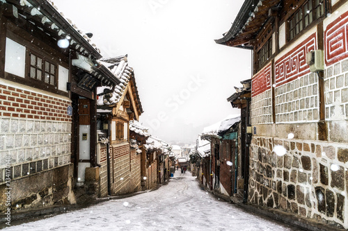 bukchon hanok village alleyway winter