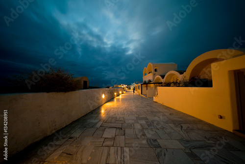 Fototapeta Naklejka Na Ścianę i Meble -  View of Oia street at night , Santorini island, Greece