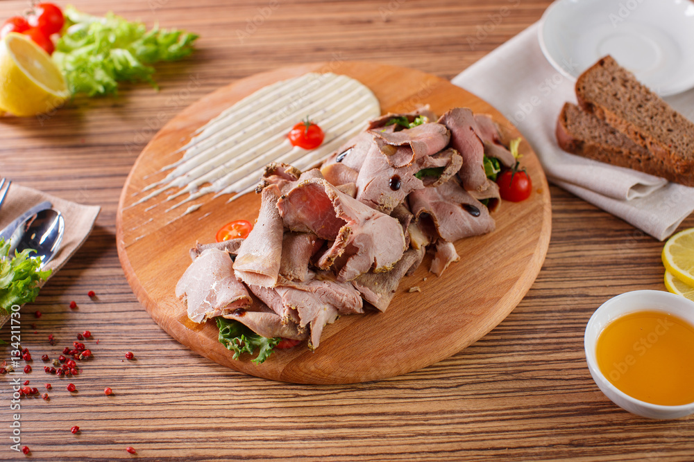 Fine meats with herbs and sauce Fine meats with herbs and sauce