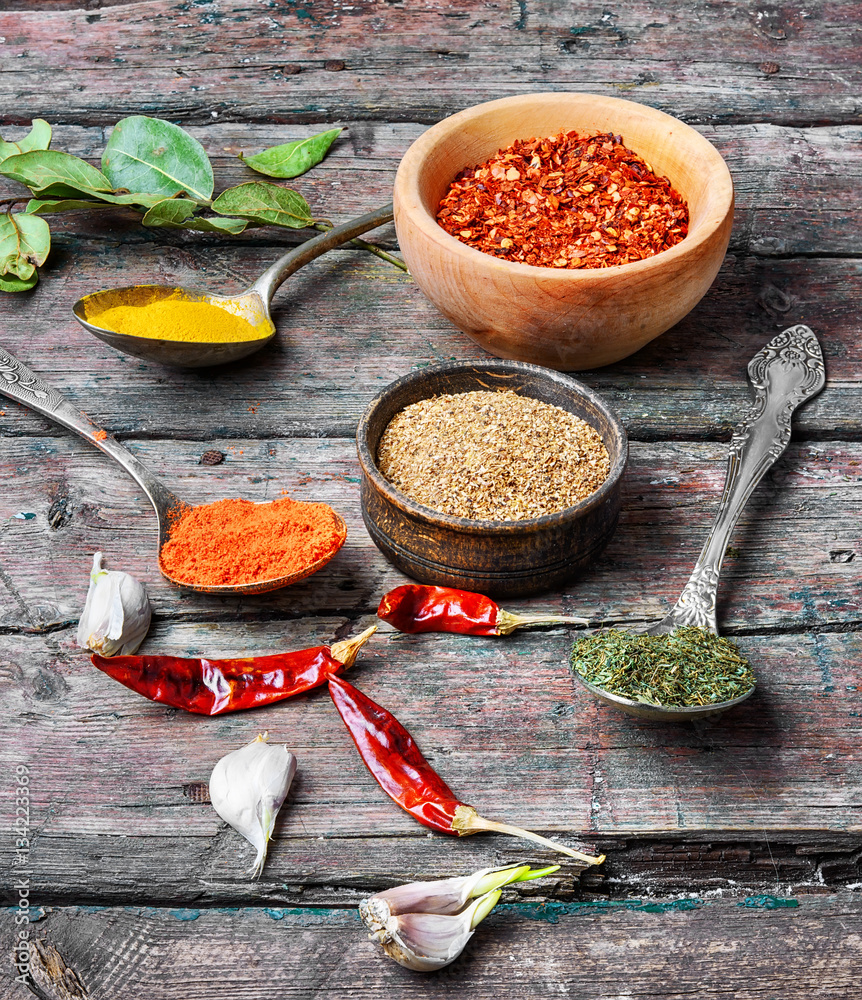 Foto de Set of hot condiment do Stock Adobe Stock