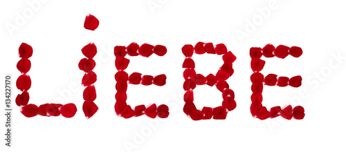 Liebe mit Rosenblättern Geschrieben