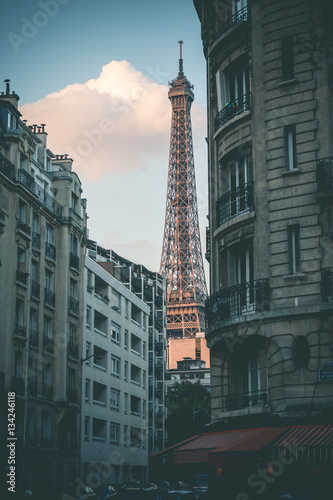 Evening Scene around Tour Eiffel - Paris © TIMDAVIDCOLLECTION