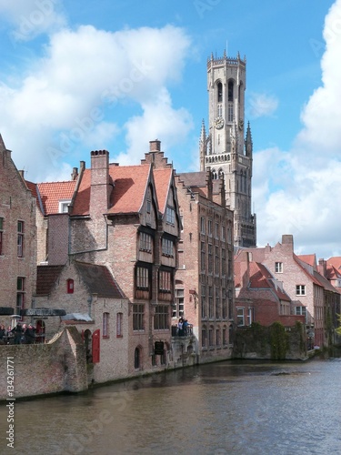 Vue de Bruges et son beffroi (Belgique)