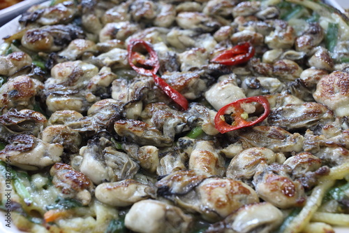 Fototapeta Naklejka Na Ścianę i Meble -  oyster food on dish,korean style