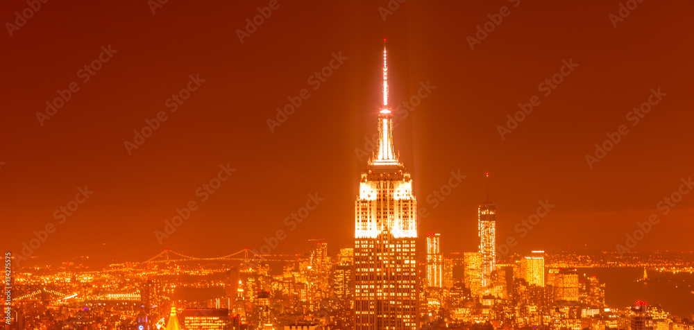 Obraz premium View of New York Manhattan during sunset hours