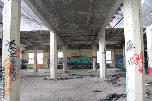 the pillars of graffiti