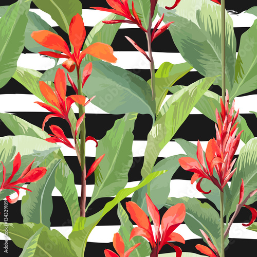Fototapeta Naklejka Na Ścianę i Meble -  Tropical Leaves and Flowers Background. Seamless Pattern in Vector