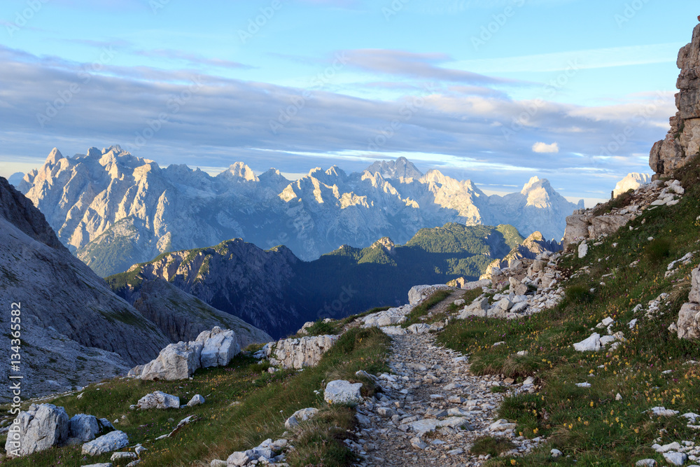 Obraz premium Footpath and Sexten Dolomites mountain panorama in South Tyrol, Italy