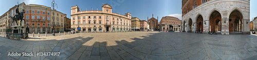Piacenza, piazza dei Cavalli a 360° photo