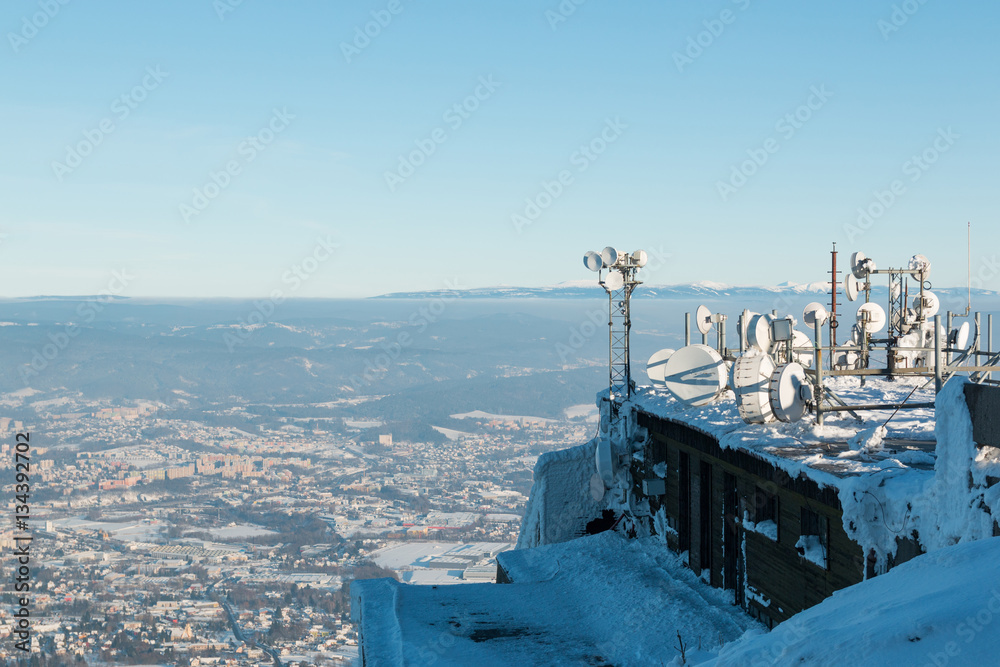 Obraz premium Communication equipment at mountain Jested