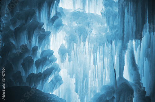 Valokuva Huge ice icicles