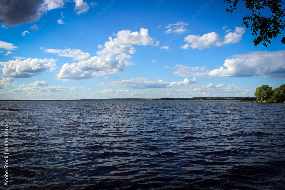 Плещеево озеро вблизи Переславля-Залесского, Владимирская область, Россия