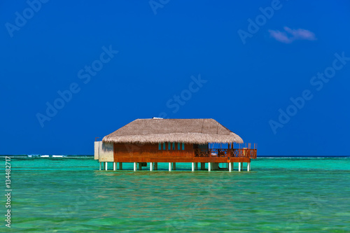 Water bungalow on Maldives island © Nikolai Sorokin