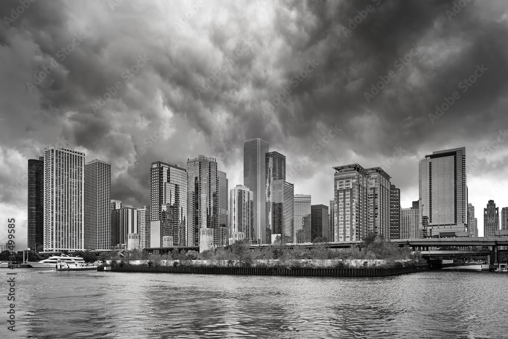 Black and white picture of Chicago downtown on a rainy day.