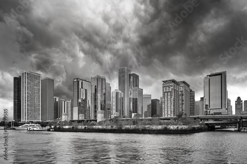 Black and white picture of Chicago downtown on a rainy day.
