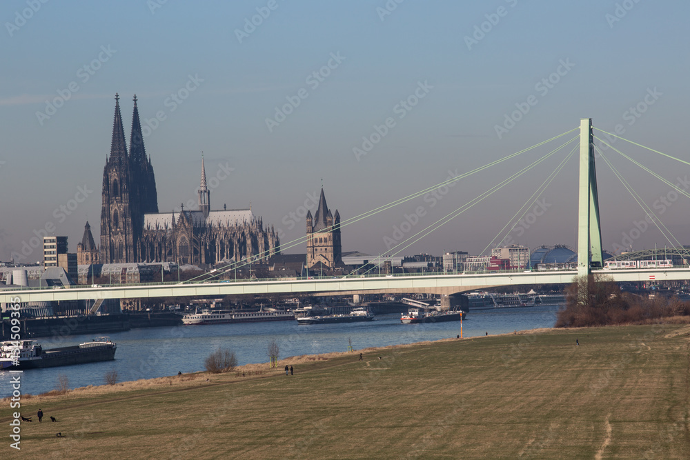 Fototapeta premium Cologne, Rhine, Severins bridge, road traffic, winter