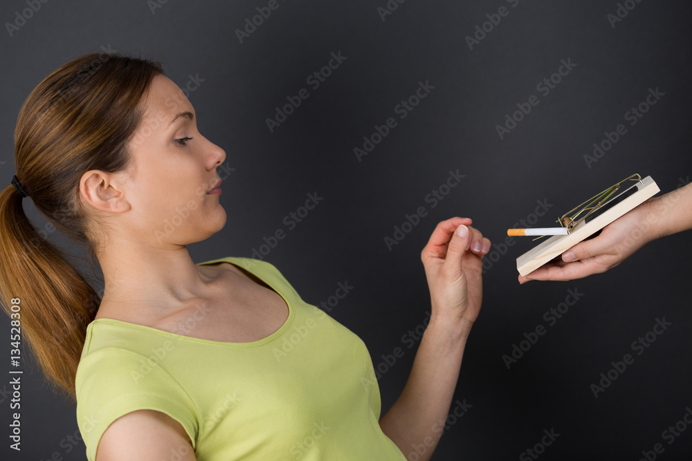 Obraz premium smoking concept on black background