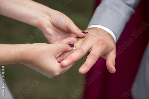 dding ceremony with engagement rings